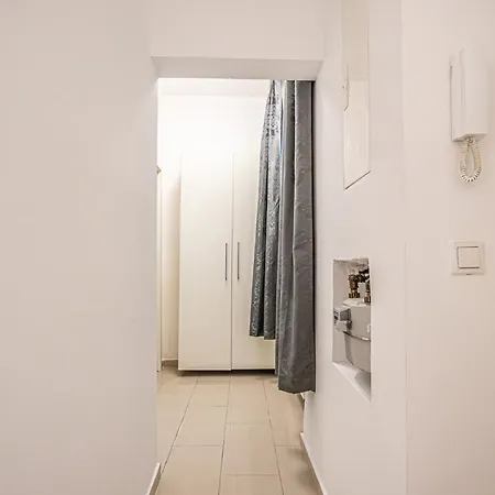 Home Like 2Br Apt Near Wien Penzing Exterior photo