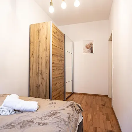 Home Like 2Br Apt Near Wien Penzing Exterior photo